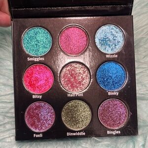 MBA Cosmetics Chillin’ With My Gnomies palette